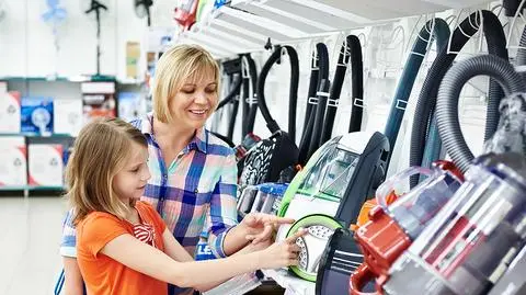 Polacy wyczyścili półki z odkurzaczy. Rekordowa sprzedaż w sierpniu