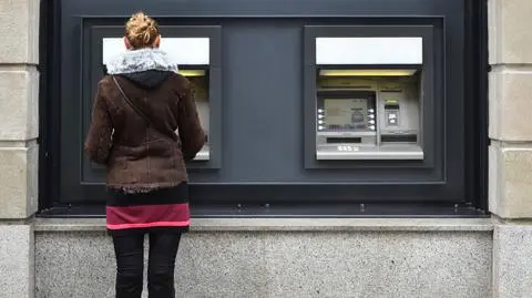 Prace w PKO BP, BZ WBK, mBank, ING, Raiffeisen, Idea Bank, Pocztowy