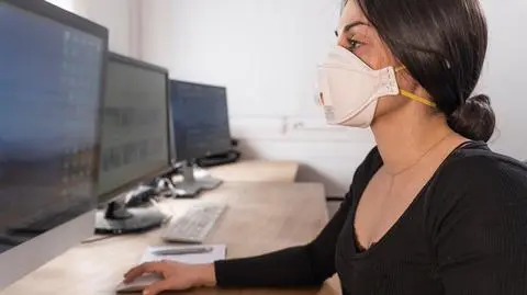 Koronawirus a prawo pracy. PIP wyjaśnia