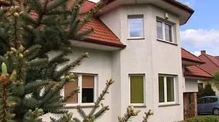 Wykupują Polakom samochody - teraz będą kupować też domy - obcokrajowcy. Od pierwszego maja obywatele Unii Europejskiej mogą to robić bez specjalnych zezwoleń. Czy to oznacza, że czeka nas boom na rynku nieruchomości a ceny znowu będą coraz wyższe i co powinni zrobić ci, którzy planują sprzedaż domu?