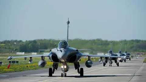 TVN24 Biznes i Świat: szpica NATO obroni Europę?