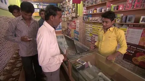 Hindusi wybierają tańsze marki smartfonów