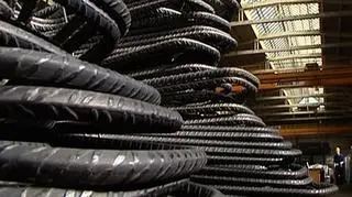 Słodko - gorzka polska gospodarka - a raczej dane pokazujące jej kondycję. I polski rząd, który pokazuje, że cały czas nie ma woli, by naprawdę reformować polskie finanse. A jeżeli tego nie zrobi, to ta odrobina słodyczy stanie się już nie tylko gorzka, ale po prostu niestrawna dla polskich przedsiębiorstw i dla państwa portfeli. O szczegółach Łukasz Kijek.