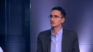 Syria nadal w ogniu. Mimo, że od arabskiej wiosny mija pół roku to nie jedyny kraj na Bliskim Wschodzie, w którym jest niespokojnie. Pogarszająca się sytuacja w regionie zmusiła USA do zamknięcia swojej ambasady w Damaszku oraz ewakuacji całego personelu. O niepokoju w świecie arabskim rozmawia M. Kubicki z portalu Arabia.pl