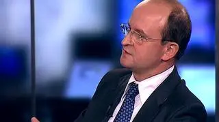 Przedsiębiorcy stoją przed dylematem: zwolnić pracowników, w których szkolenie wcześniej zainwestowali, albo ciąć płace. Rafał Cegielski z Doradztwa Gospodarczego KPMG w "Bilansie" twierdzi, że zwolnienia czekają przedstawicieli zawodów szeroko dostępnych na rynku pracy. Specjaliści mogą być spokojni zarówno o zatrudnienie, jak i o zarobki. 