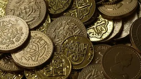 Bitcoin coraz droższy. Przebija barierę 1000 dolarów