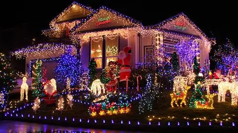 Świąteczne dekoracje zwiększają zanieczyszczenie nieba światłem