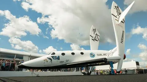 Virgin Galactic zbiera zapisy na loty w kosmos