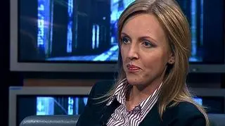 Polacy coraz chętniej sięgają do portali społecznościowych. Czy zatem zablokować dostęp do portali na służbowych komputerach, a może postarać się wykreować wizerunek firmy na przykład na Twitterze? O to w "Biznes Lunchu" Rafał Wojda pytał Katarzynę Borowczyk z Bigramu i Hannę Więcewicz, kierownik Manpower Professional Executive.