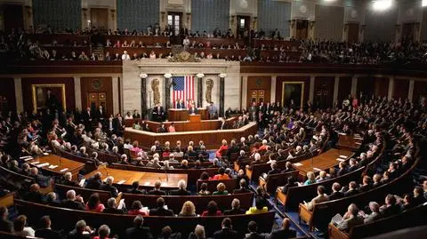 Zgoda Izby Reprezentantów na ustawę budżetową i eksport ropy