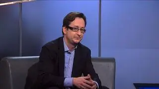 W dzisiejszym odcinku przedstawiamy inwestycje Rafała Lorka z Lorek, Pawlak Family Office. W składzie portfela zauważyć można zmiany. Od początku inwestycji portfel zyskał 5,61%. Godny uwagi jest fakt, że wartość portfela nieustannie rośnie. W swoich planach, inwestor zwraca uwagę na zagraniczne rynki akcji. Szczegółowe propozycje zmian w programie Milion w Portfelu.