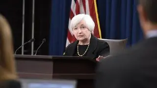 Fed nie zmienia stóp procentowych. Być może zrobi to w grudniu