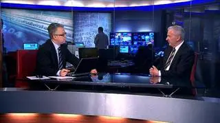 Obecne problemy Hiszpanii i Włoch są do opanowania - ocenia główny ekonomista BCC prof. Stanisław Gomułka. Były wiceminister finansów przyznaje, że bankructwo tych krajów jest możliwe, ale europejskie instytucje mają wystarczającą ilość środków, żeby je uratować. Inwestorów mocno zaniepokoiła ostatnio sytuacja w Hiszpanii, co spowodowało, że rentowności jej 10-letnich obligacji wzrosły do najwyższego od 4 miesięcy poziomu.