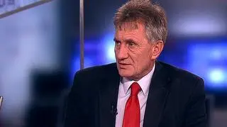 PKN Orlen i Polskie Górnictwo Naftowe i Gazownictwo podpisały umowę o wspólnej realizacji projektu poszukiwawczo-wydobywczego w Wielkopolsce. Spółka, w której PGNiG będzie miało 51% udziałów a PKN Orlen 49%, w 2018 r. ma rozpocząć produkcję. W programie "90 Minut" Marek Tejchman rozmawiał z byłym ministrem gospodarki Piotrem Woźniakiem.