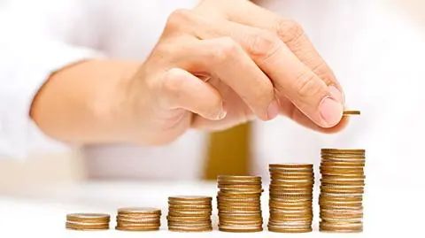 "Rzeczpospolita": PiS bogatszym da więcej