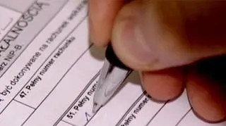 Osoby fizyczne nie będą już musiały same rozliczać się z podatku. Zrobią to za nich albo pracodawcy, albo urząd skarbowy