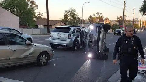 Uber wycofuje z ulic autonomiczne samochody