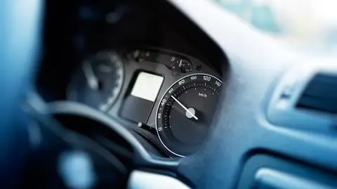 Kara za cofanie licznika samochodowego. Prezydent podpisał ustawę