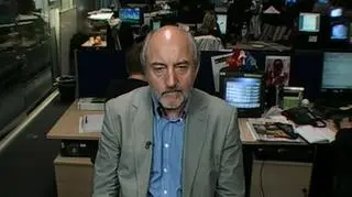 W czerwcu 2010 roku przeciętne wynagrodzenie w sektorze przedsiębiorstw wzrosło o 3,5 procent rok do roku do 3404 złotych - poinformował Główny Urząd Statystyczny. To mniej niż spodziewali się ekonomiści, którzy prognozowali wzrost pensji o 4,6 procent rok do roku. Zatrudnienie w przedsiębiorstwach w czerwcu zwiększyło się o 1,1 procent w porównaniu do tego samego miesiąca ubiegłego roku. Podczas gdy rynek spodziewał się wzrostu niższego o 0,1 procent. Na temat nowych danych w programie "Rynki dnia", Rafał Hirsh rozmawiał z Wojciechem Charemzą, University of Leicester, byłym doradca prezesa NBP.