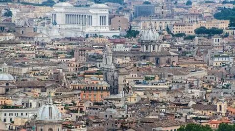 Rating Włoch w dół. Blisko poziomu śmieciowego