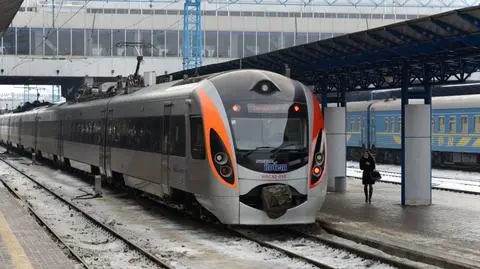 Pierwszy pociąg z Kijowa przez Lwów dotarł do Przemyśla