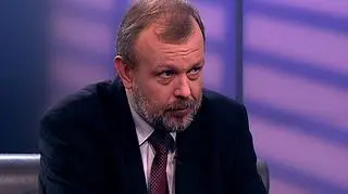 W zeszłym roku byliśmy bogatsi niż w 2007 roku. Polacy zarobili więcej... i więcej oddali fiskusowi. O tym ile zarobiliśmy, oraz ile zarobimy w tym roku rozmawiał w studiu TVN CNBC Biznes Jerzy Bielawny z Instytutu Studiów Podatkowych. 