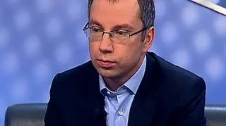  
BRAT VAT
 
W TVN CNBC trwa akcja Brat VAT. Minister finansów przygotował projekty dwóch rozporządzeń dotyczących nowej ustawy o podatku od towarów i usług. Jedno w sprawie przypisania stawek w kasie fiskalnej, drugie dotyczące ulgi na kasę. Co z tych przepisów wynika dla podatników? O to Paweł Blajer pytał Romana Namysłowskiego, dyrektora w dziale podatkowym Ernst&Young