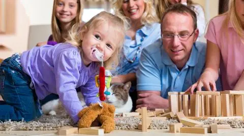 Rafalska: 3 mln 820 tys. dzieci objętych programem "500 plus"