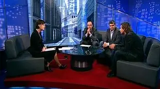 Kulturalnie o kryzysie w czasach gdy rosną  raty naszych kredytów hipotecznych, łatwa ofiarą cięć domowych budżetów  mogą właśnie stać się wydatki na kulturę.  Pójdziemy do kina , kupimy książkę, czy kupimy płytę w tym czasie? co więcej cen a kultury może znacząco  wzrosnąć właśnie na skutek kryzysu i osłabienia złotego. O tym rozmawiamy z Piotrem Kabajem z EMI Music Poland, Mikołajem Ziółkowskim szefem Alter Art i pan Maciej Bagiński wiceprezes zarządu Multikino S.A.