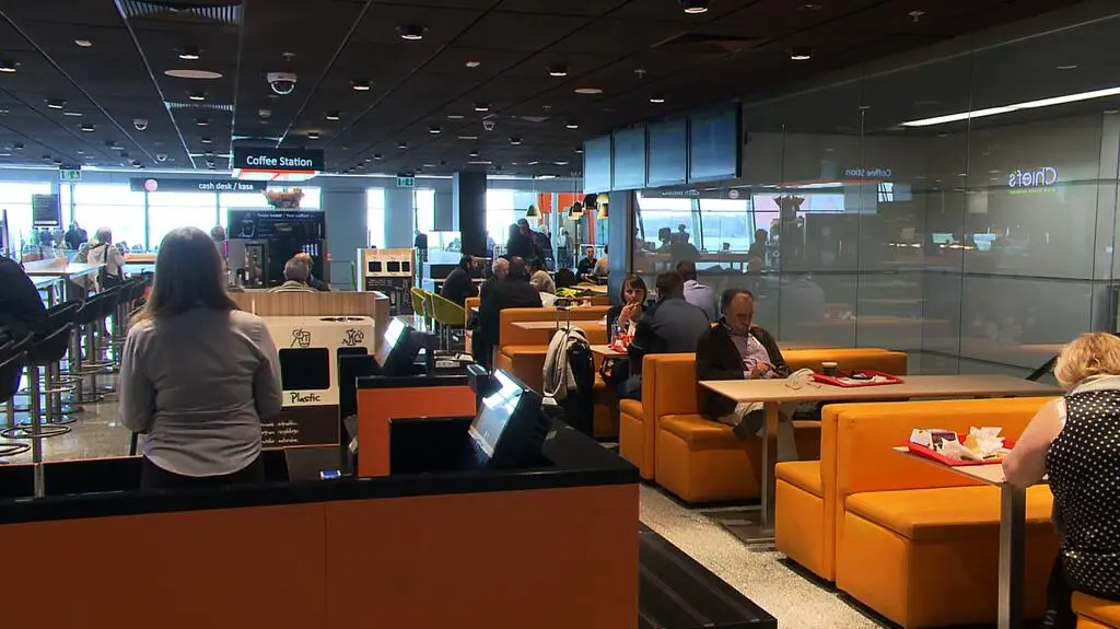 Ile kosztuje jedzenie na lotniskach?