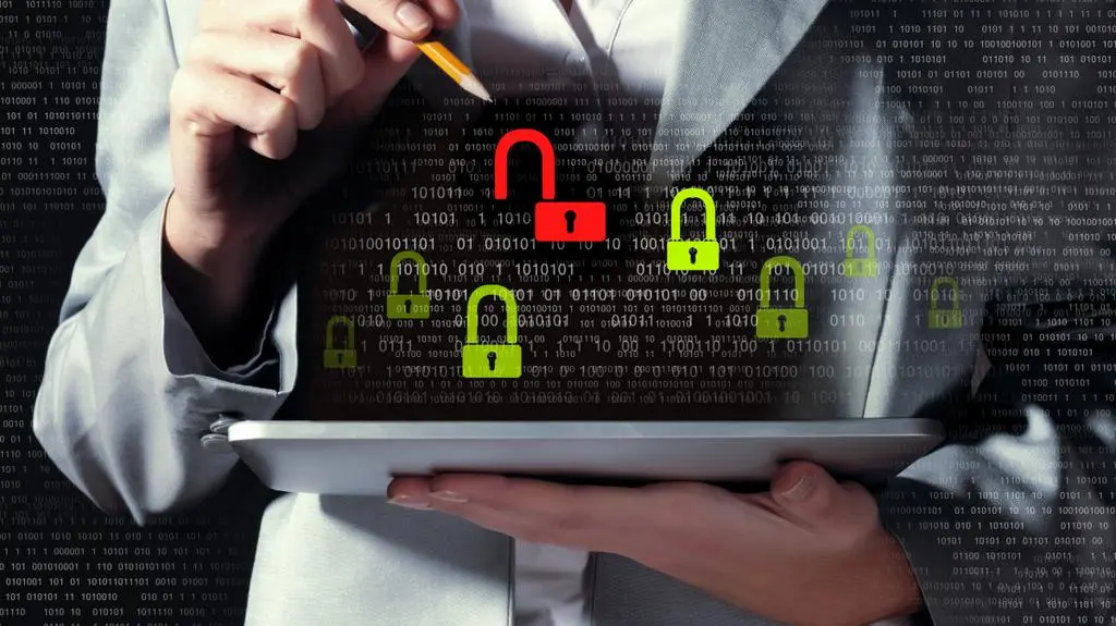 Masowy atak hakerów na klientów banki