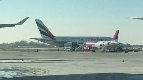 Największy na świecie samolot pasażerski wylądował w Warszawie