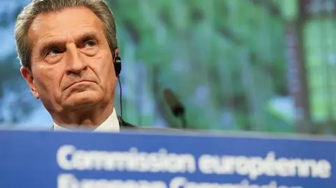 Oettinger: KE zaczęła przygotowywać regulacje prawne dotyczące uzależnienia środków z UE od stanu praworządności
