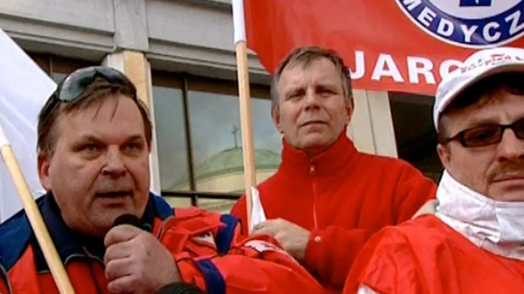 "Pani Kopacz niszczy ratownictwo medycze"