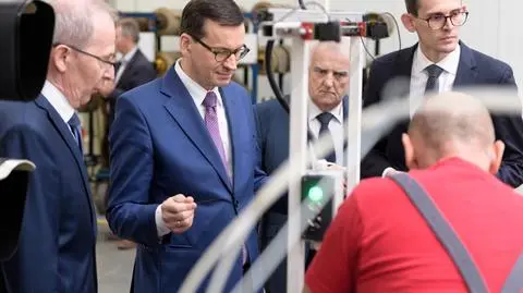 Premier Morawiecki chwali rozwój branży motoryzacyjnej w Polsce