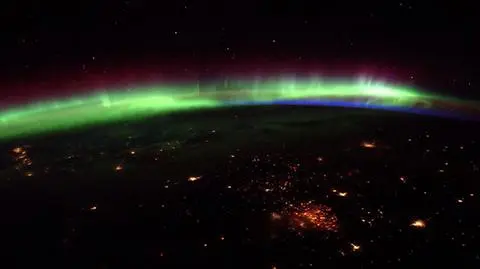 Zjawisko świetlne oczami astronauty