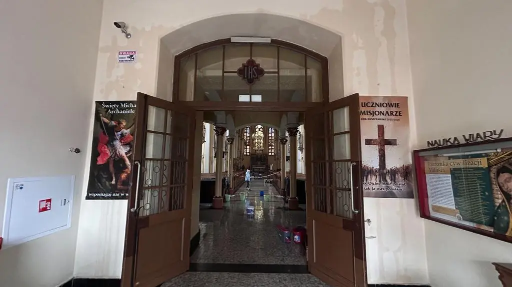 Zalany kościół w Mysłowicach
