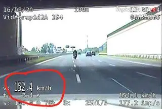 Motocyklista miał na liczniku ponad 150 km/h