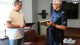 Policjanci podziękowali świadkom zdarzenia
