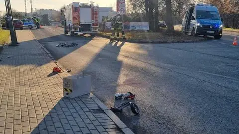 Rowerzysta nie przeżył zderzenia z autem. "Rower był w kawałkach, części porozrzucane były na drodze"