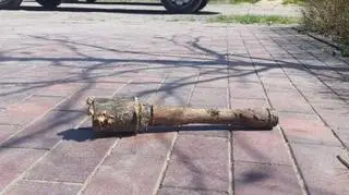 Znalazł w ogrodzie granat, wezwał pirotechników