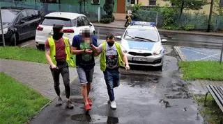 39-latek i jego 65-letni ojciec usłyszeli zarzuty