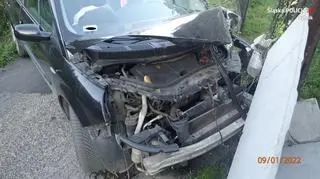 Pijana matka wiozła dzieci i wjechała w płot