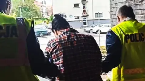 Matka usłyszała zarzuty za znęcanie się nad dziećmi i porzucenie ich