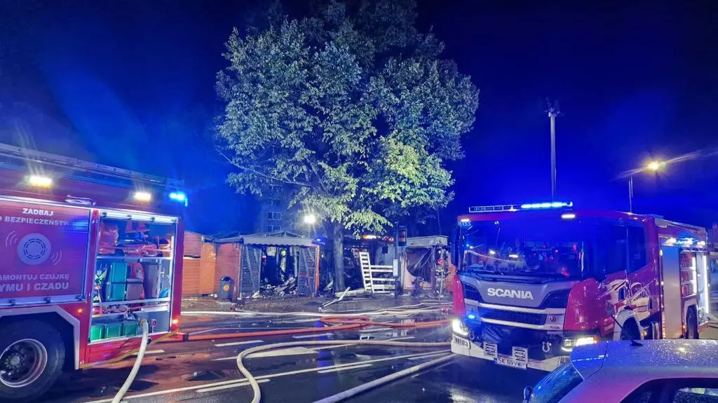 Nocny pożar targowiska w Katowicach