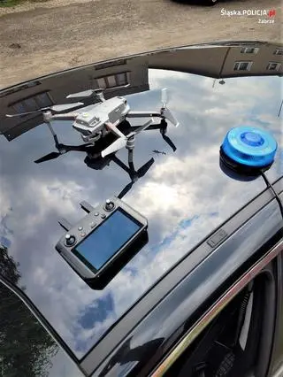 Policyjny dron z termowizją odnalazł 82-latka