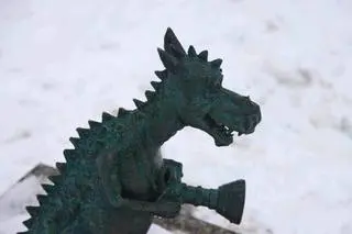 Figurka została już naprawiona