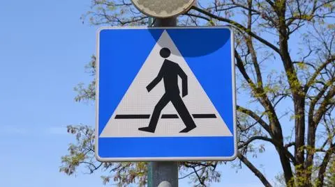 Straż miejska przepuściła nastolatkę na pasach, kierowca z naprzeciwka już nie