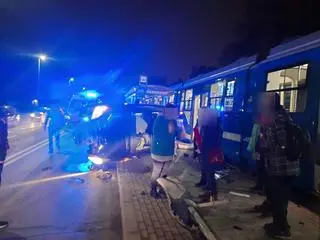 Do wypadku doszło na przystanku tramwajowym