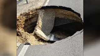 Zapadlisko na obwodnicy Bolesławia